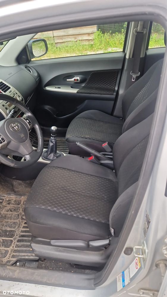 Toyota Urban Cruiser 1.4 D-4D 4x4 Life - 7