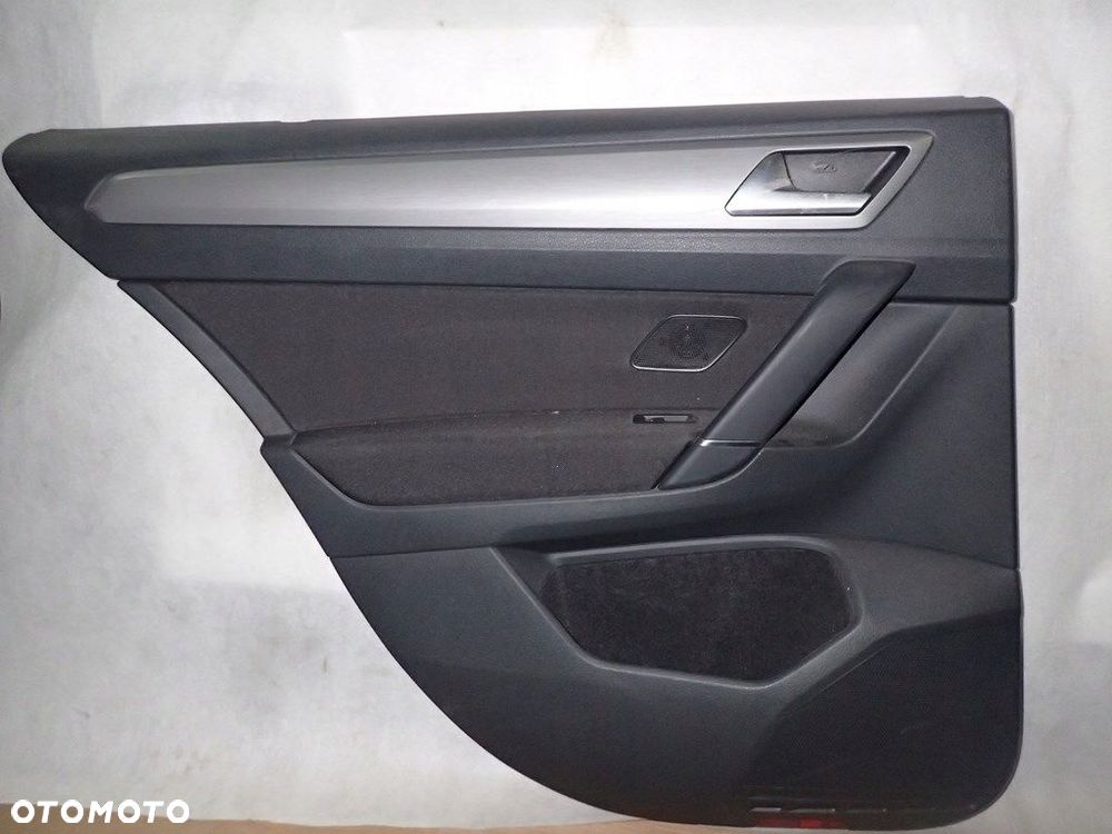 DW GOLF 7 SPORTSVAN TAPICERKA DRZWI TKANINA - 5