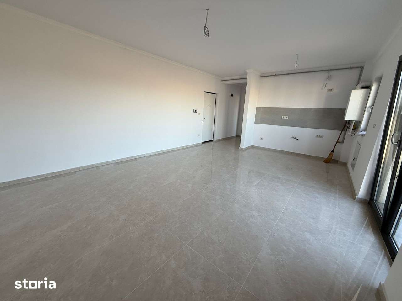 APARTAMENT 2 CAMERE - BRAYTIM - GATA INTABULAT — fotografia 1