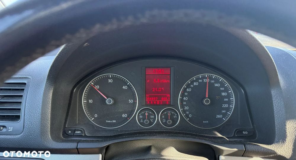 Volkswagen Jetta 2.0 TDI Comfortline DSG - 12