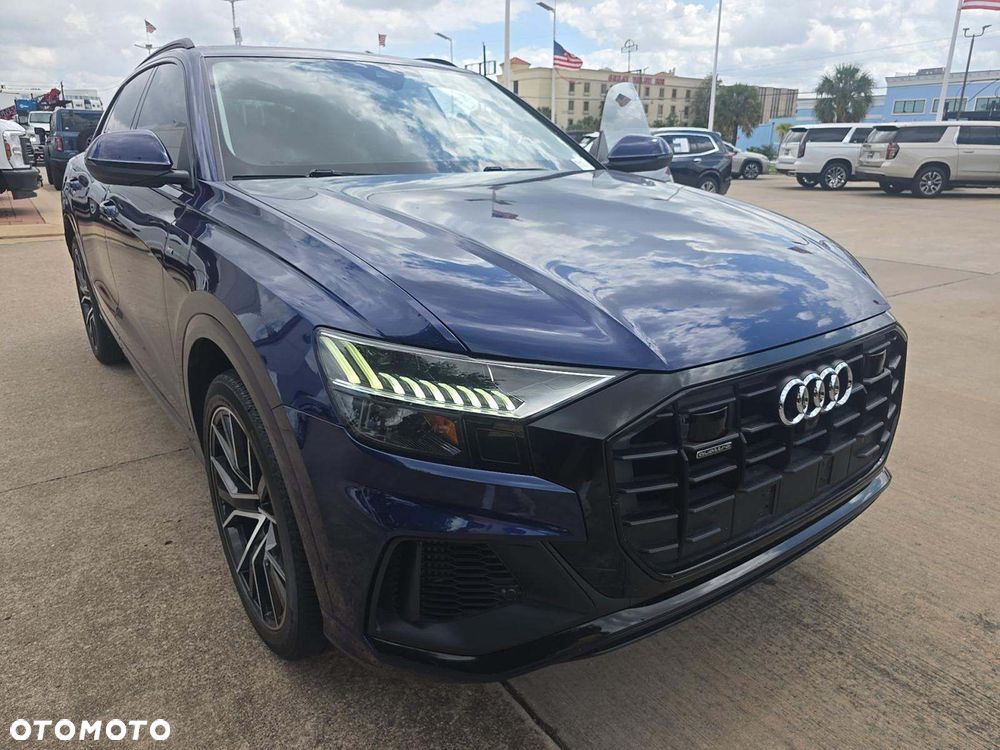 Audi Q8 55 TFSI mHEV Quattro Tiptronic - 2