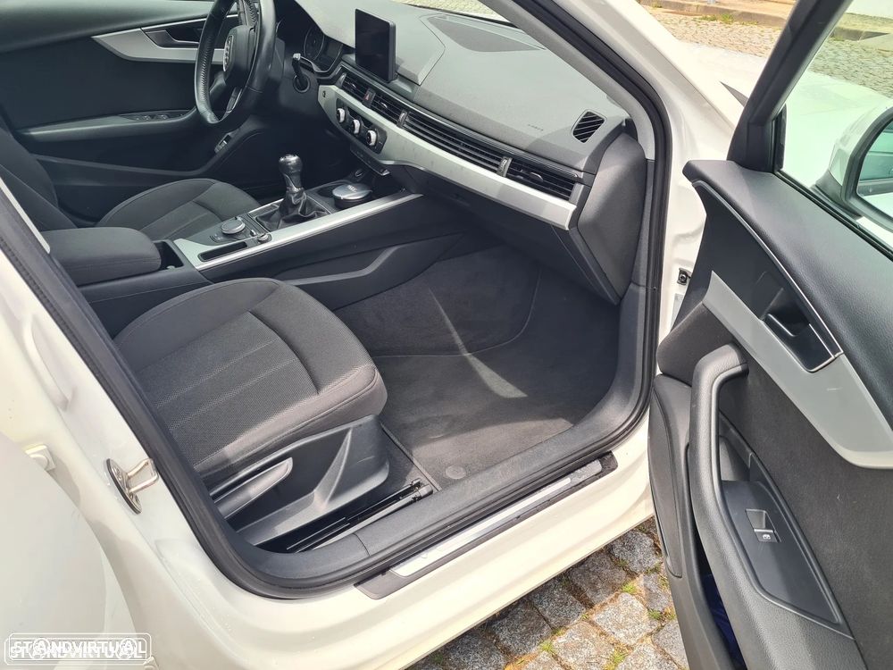 Audi A4 Avant 2.0 TDI - 4
