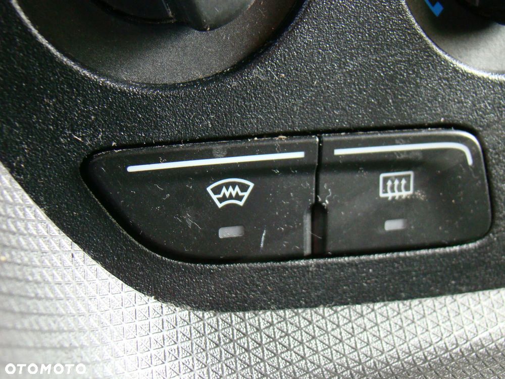 Ford TRANSIT CONNECT - 18