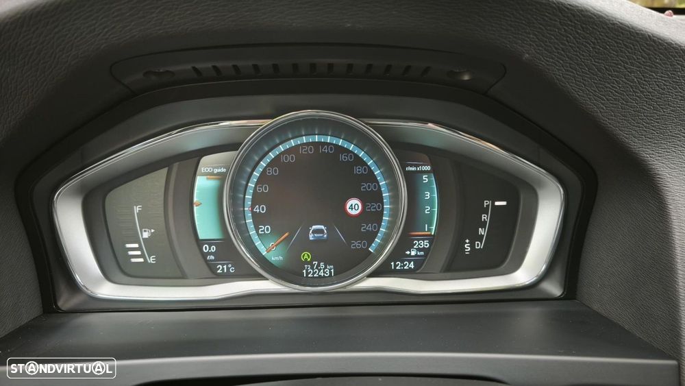 Volvo V60 Cross Country 2.0 D3 Summum Geartronic - 26