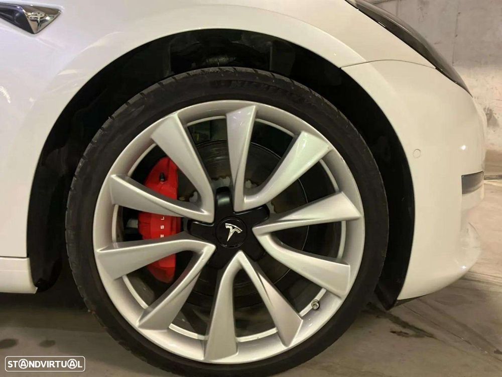 Tesla Model 3 Performance Dual Motor AWD - 18