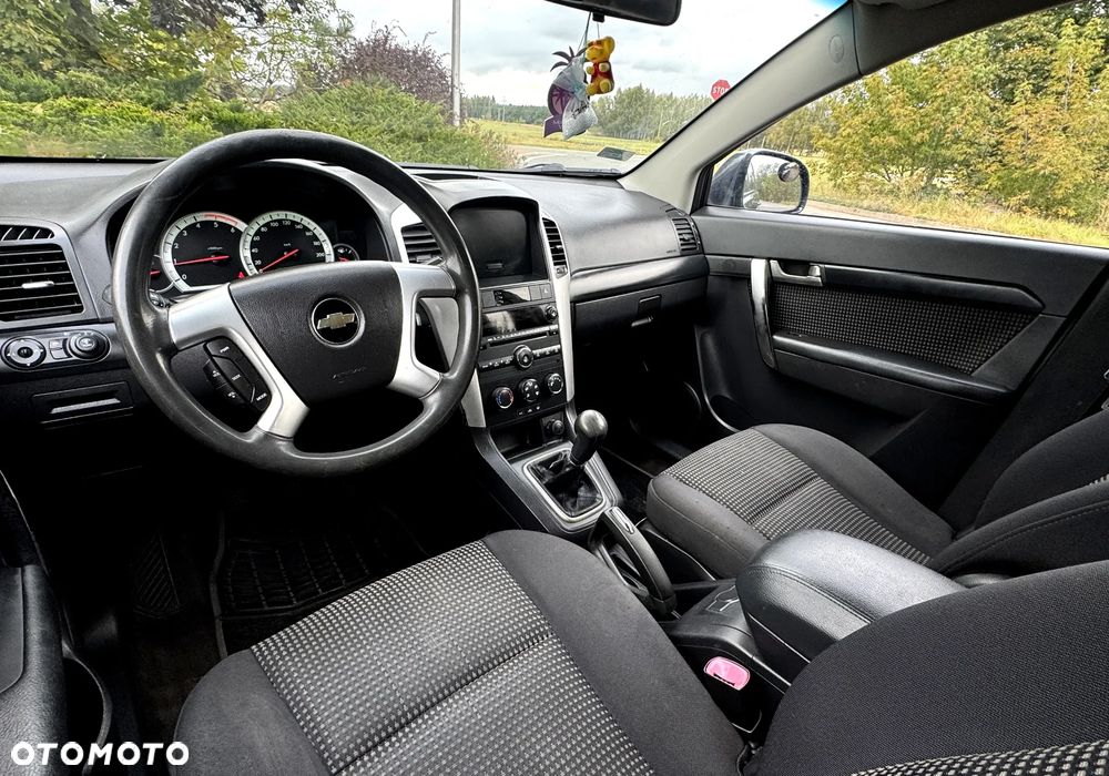 Chevrolet Captiva 2.0 d LS - 13
