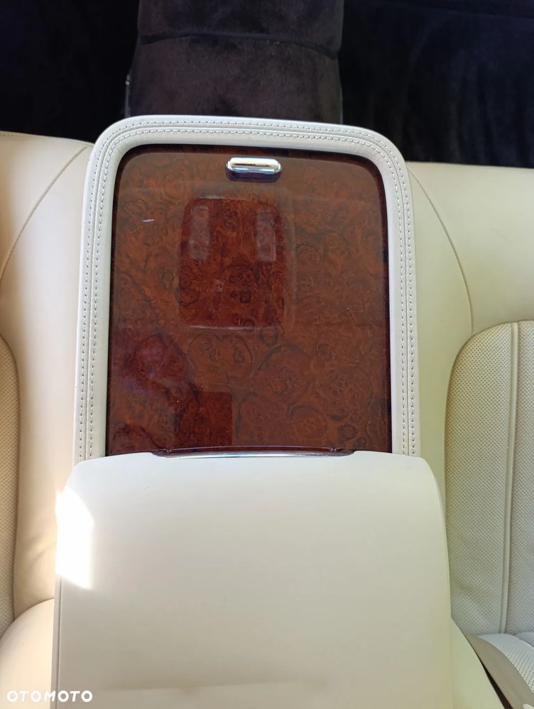 Bentley Mulsanne - 22