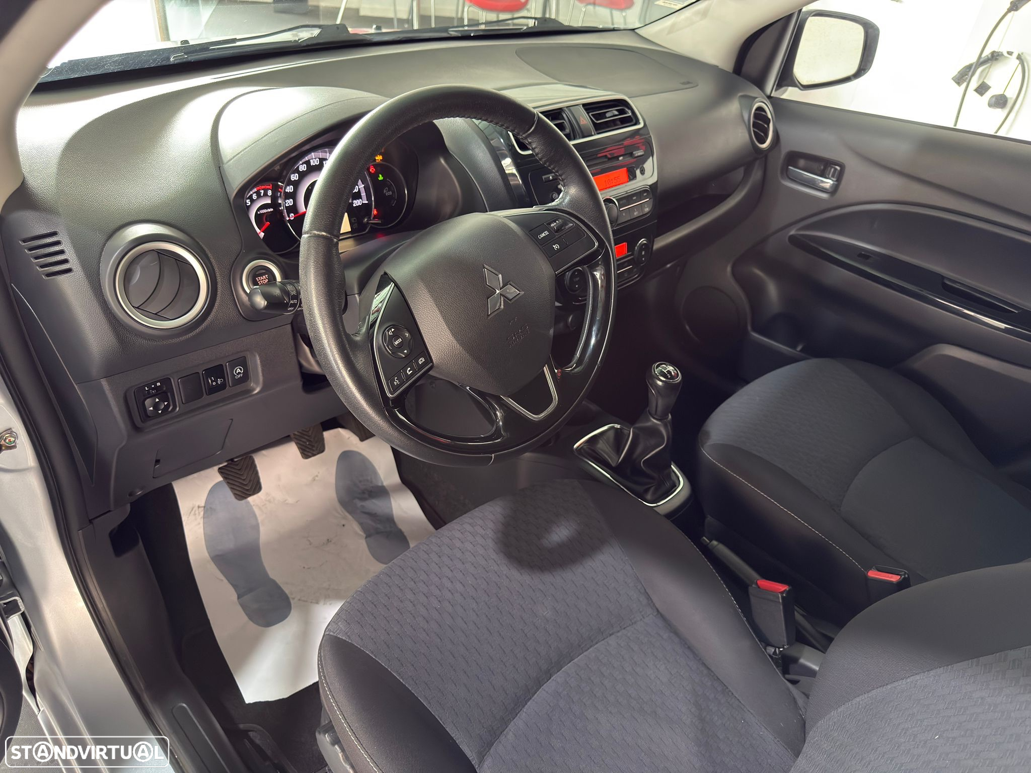 Mitsubishi Space Star 1.2 Intense - 8
