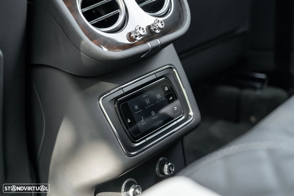 Bentley Bentayga V8 - 21