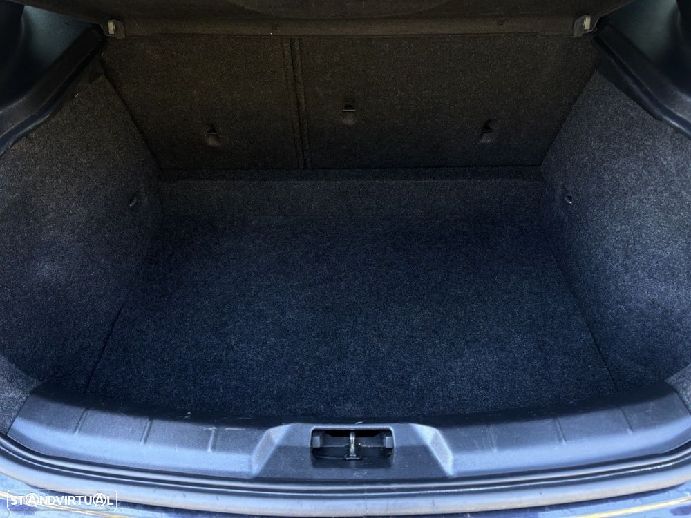 Volvo V40 1.6 D2 Momentum - 20