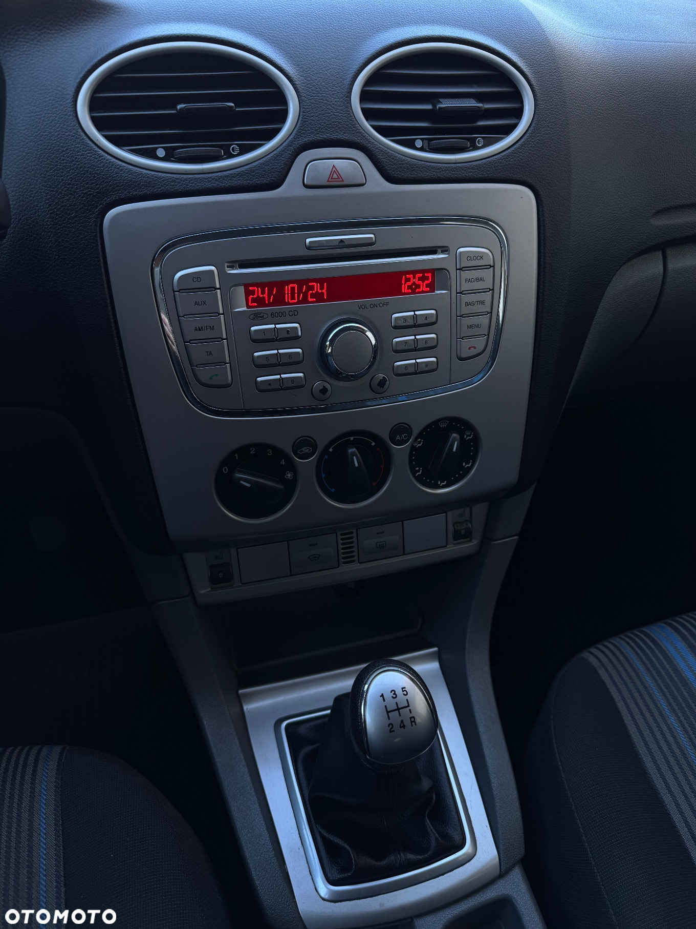 Ford Focus 1.8 Style - 20