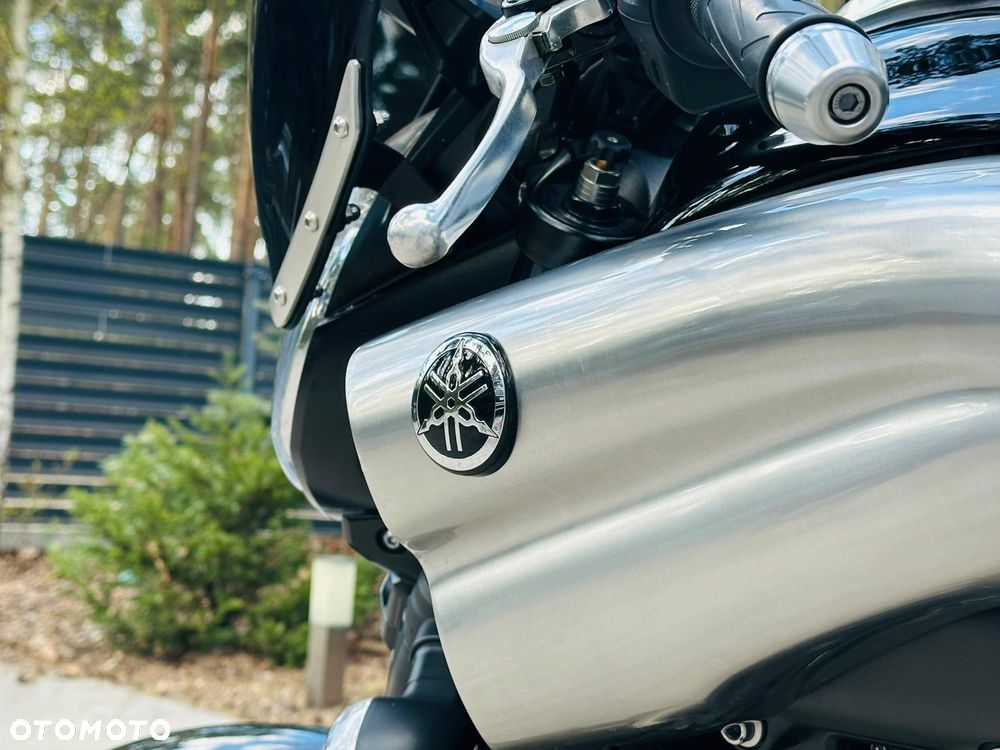 Yamaha V-MAX - 22