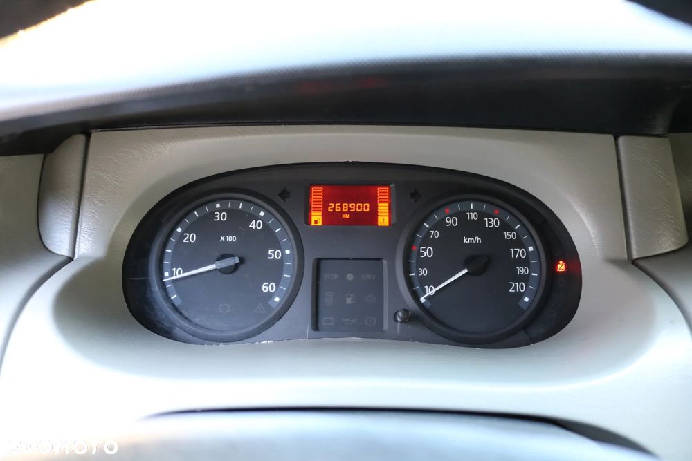Renault Trafic - 18