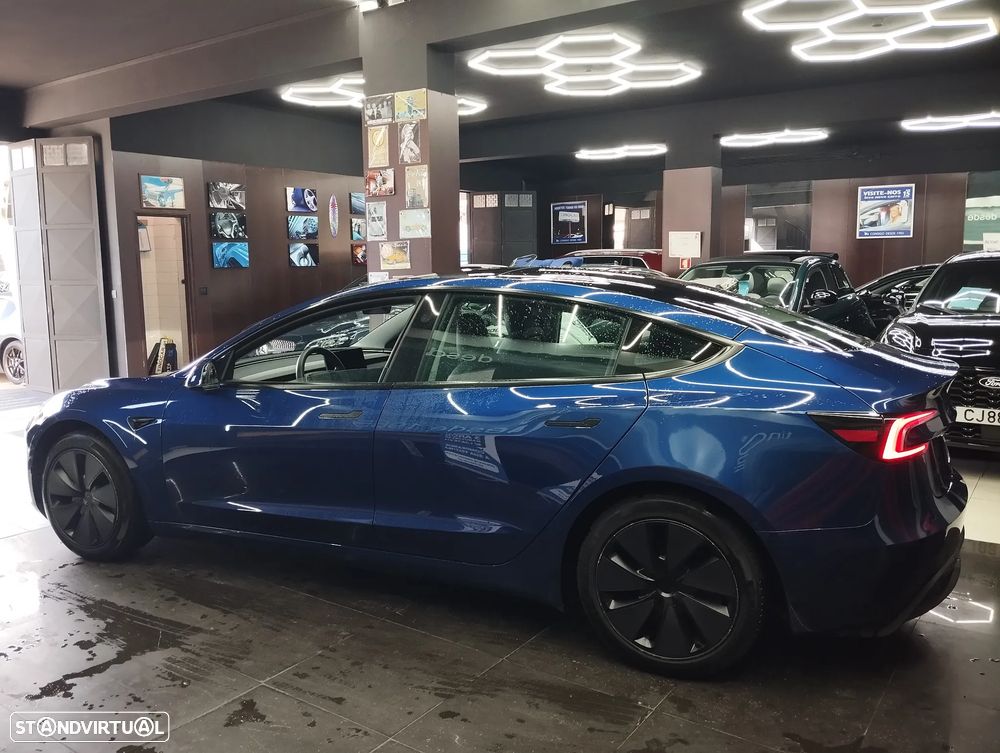 Tesla Model 3 Long Range Tração Traseira - 3