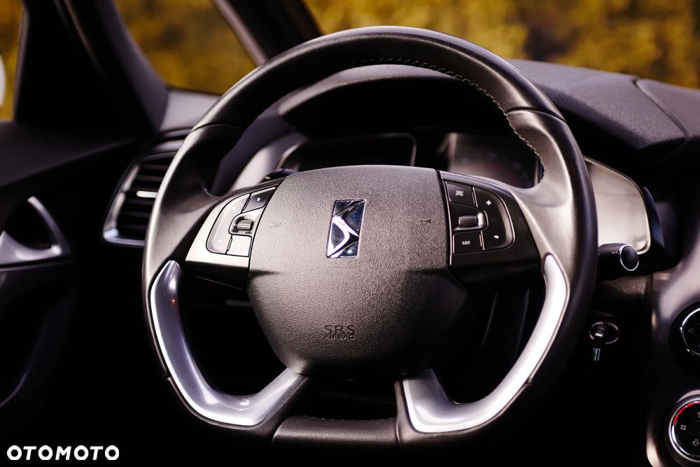 Citroën DS5 Hybrid4 EGS6 SportChic - 22