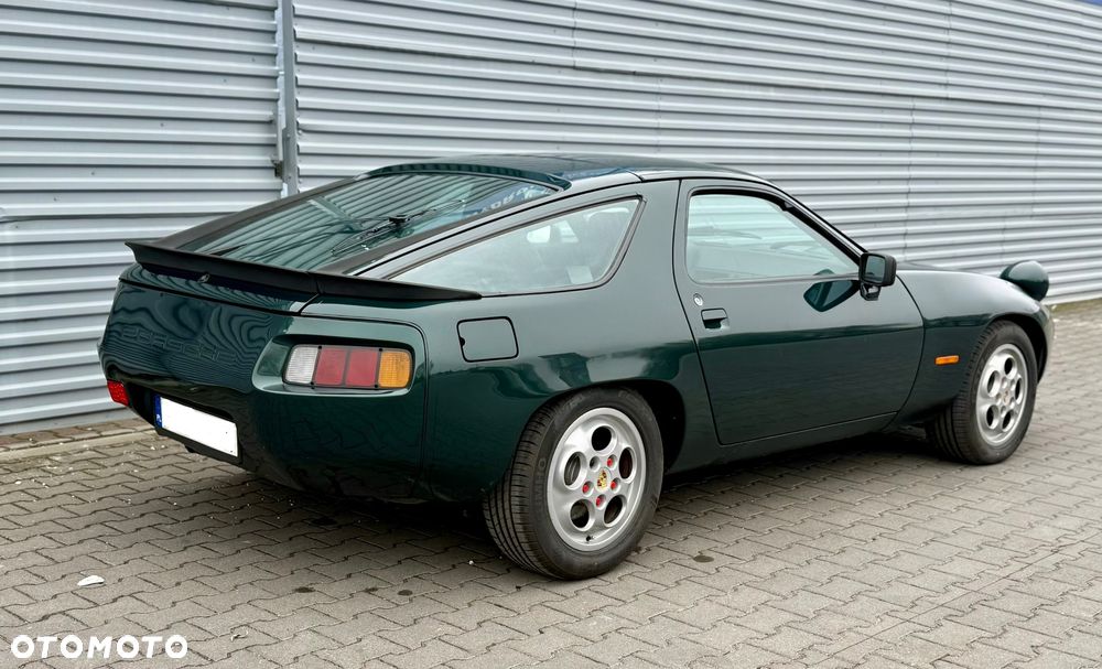 Porsche 928 - 9