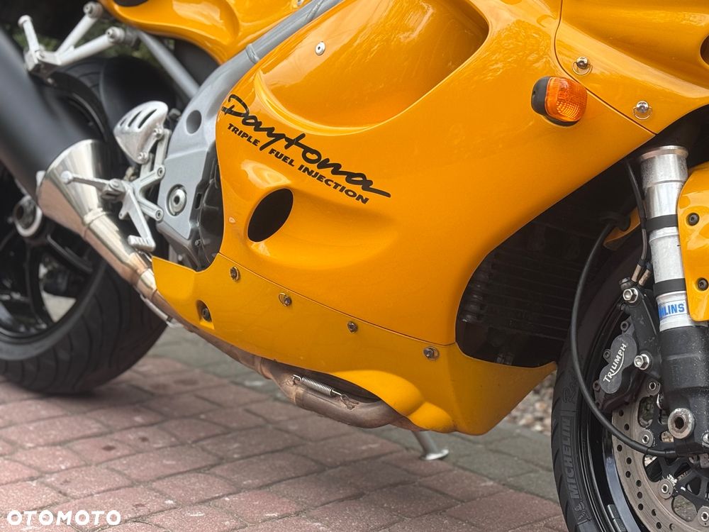 Triumph Daytona - 18