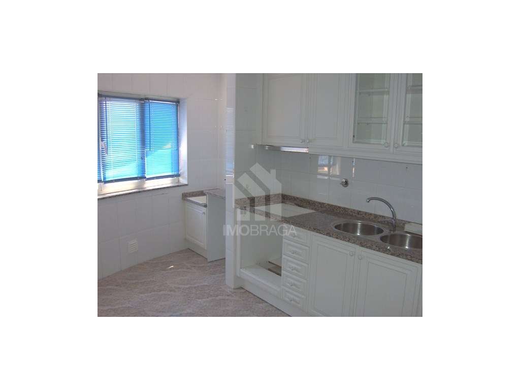 Apartamento T2 em Lamaçães, Braga - Grande imagem: 4/17