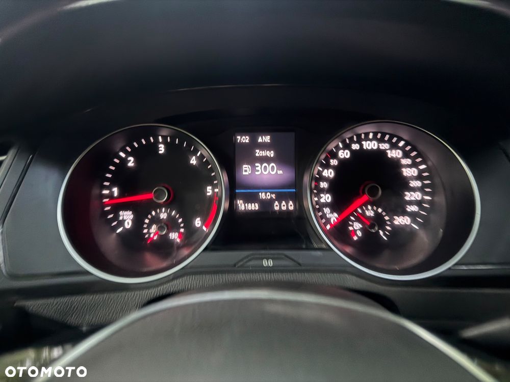 Volkswagen Passat - 6