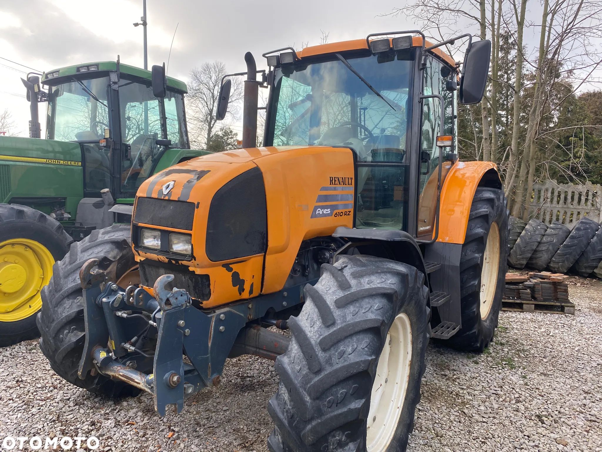 Renault ARES 610RZ - 1