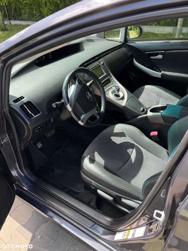 Toyota Prius 1.8 Hybrid Premium - 12
