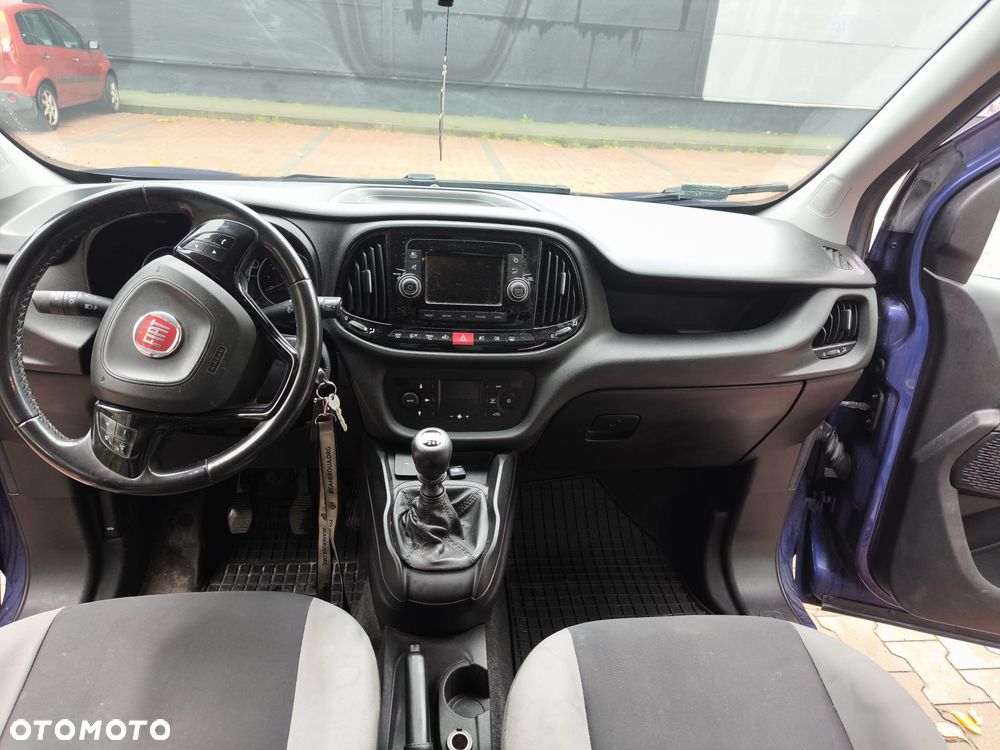 Fiat Doblo Kombi T-Jet Dynamic - 2