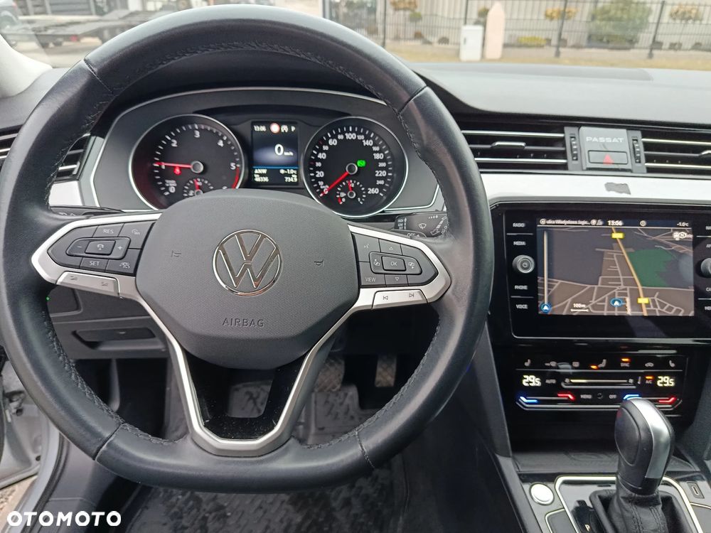 Volkswagen Passat 2.0 TDI SCR DSG - 18