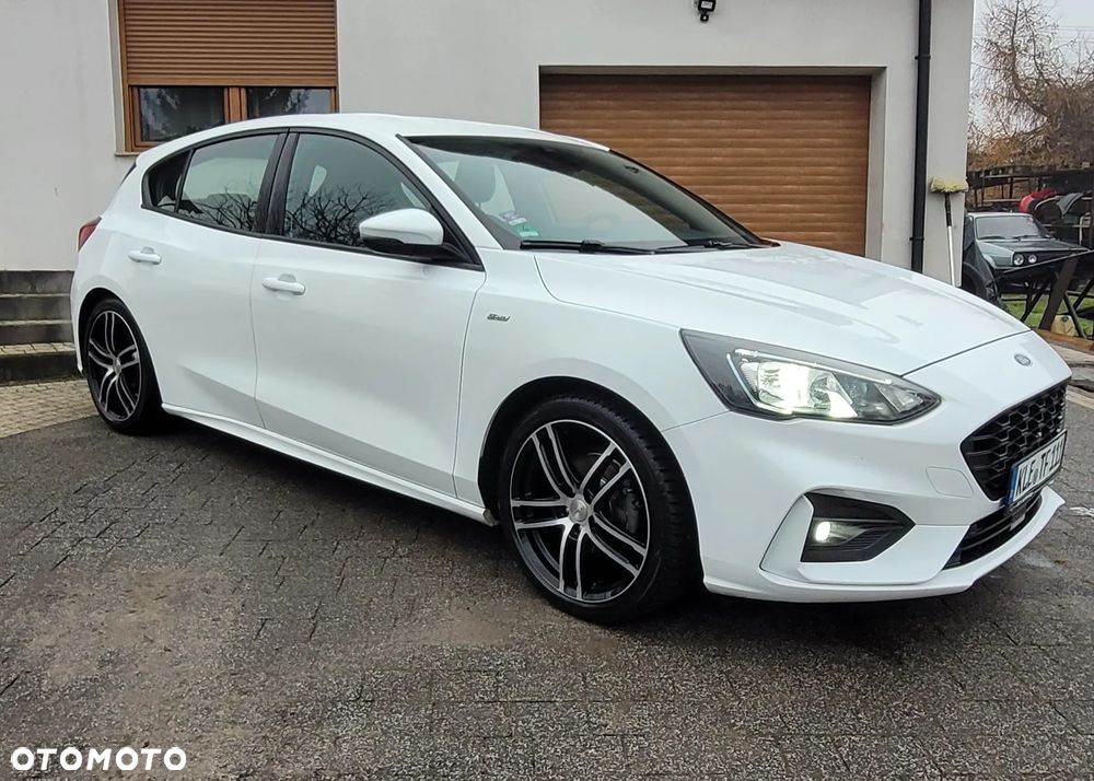 Ford Focus 1.5 EcoBlue Start-Stopp-System ST-LINE - 2