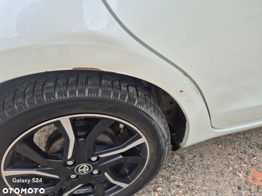 Toyota Yaris 1.33 Selection Passion - 11