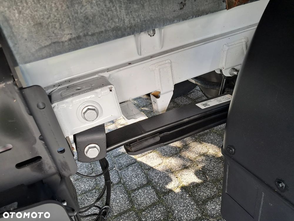 Mercedes-Benz SPRINTER 515 Chłodnia + Winda 1 TONA Salon Polska - 16