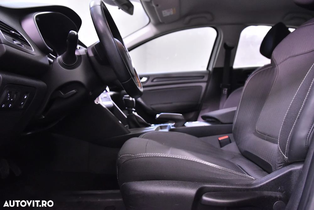Renault Megane - 18