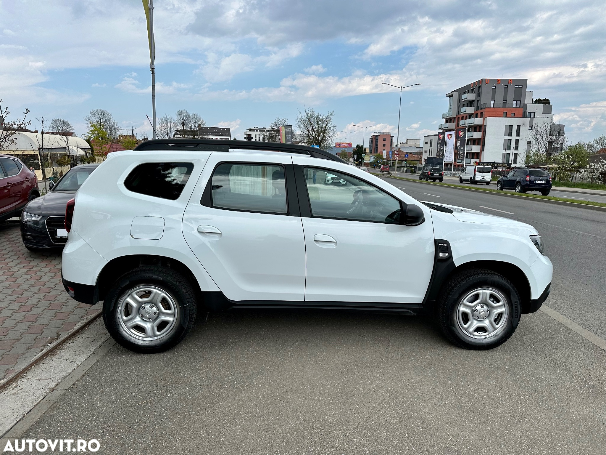 Dacia Duster 1.5 Blue dCi 4WD Comfort - 10