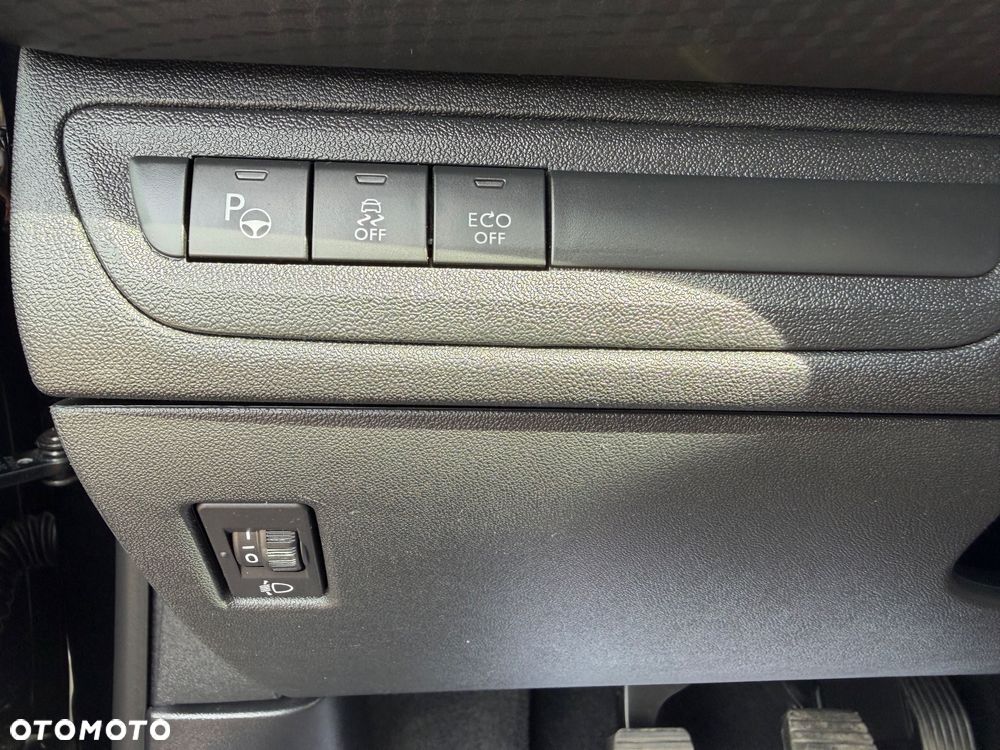 Peugeot 2008 PureTech 110 Stop&Start Allure - 25