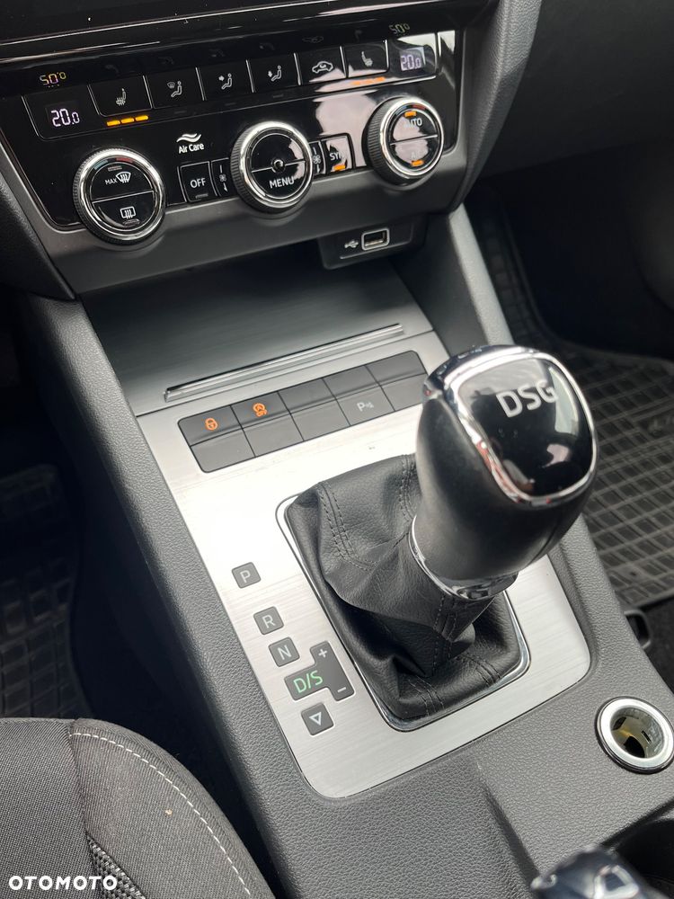 Skoda Octavia 1.4 TSI Ambition DSG - 32