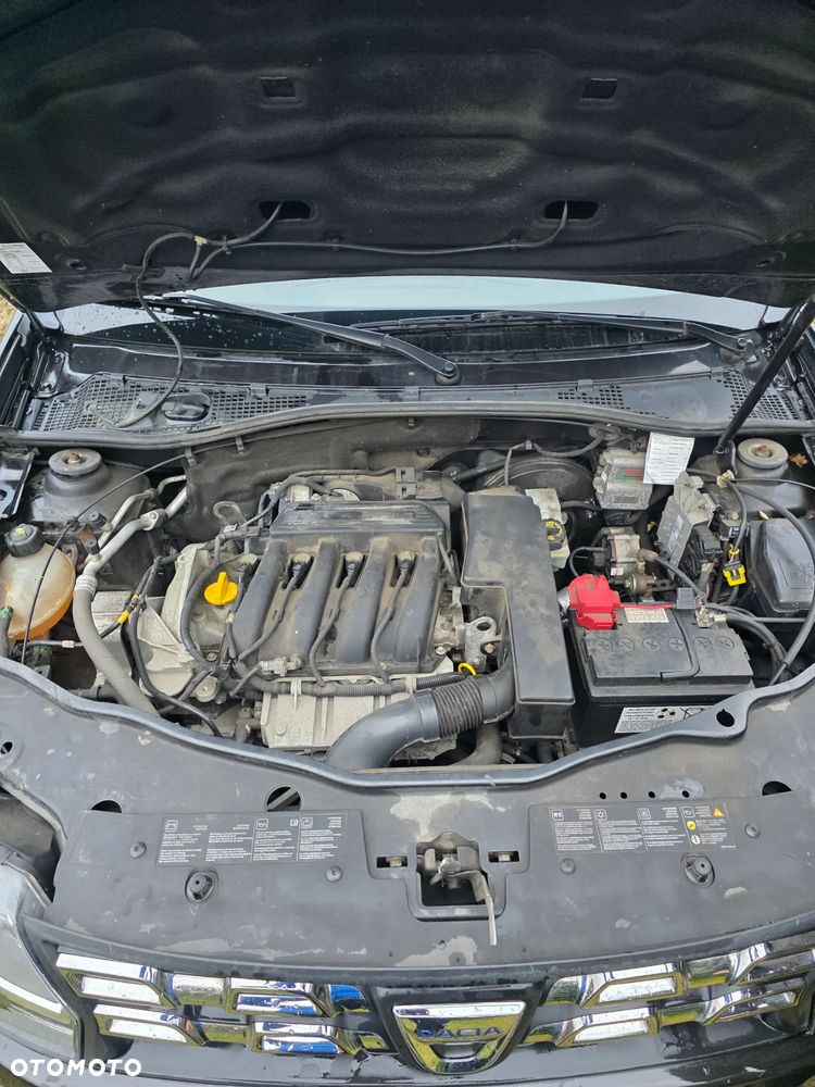 Dacia Duster 1.6 Laureate - 8