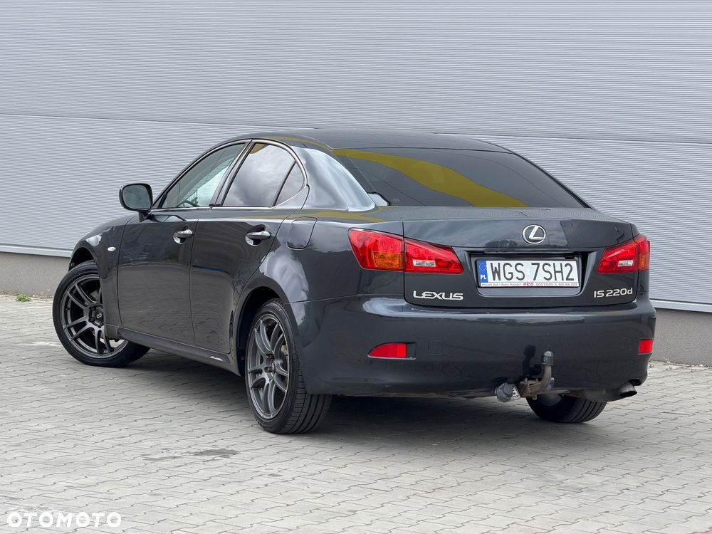 Lexus IS - 3