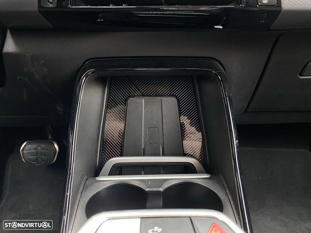 BMW 225xe Active Tourer e xDrive Pack Desportivo M - 12