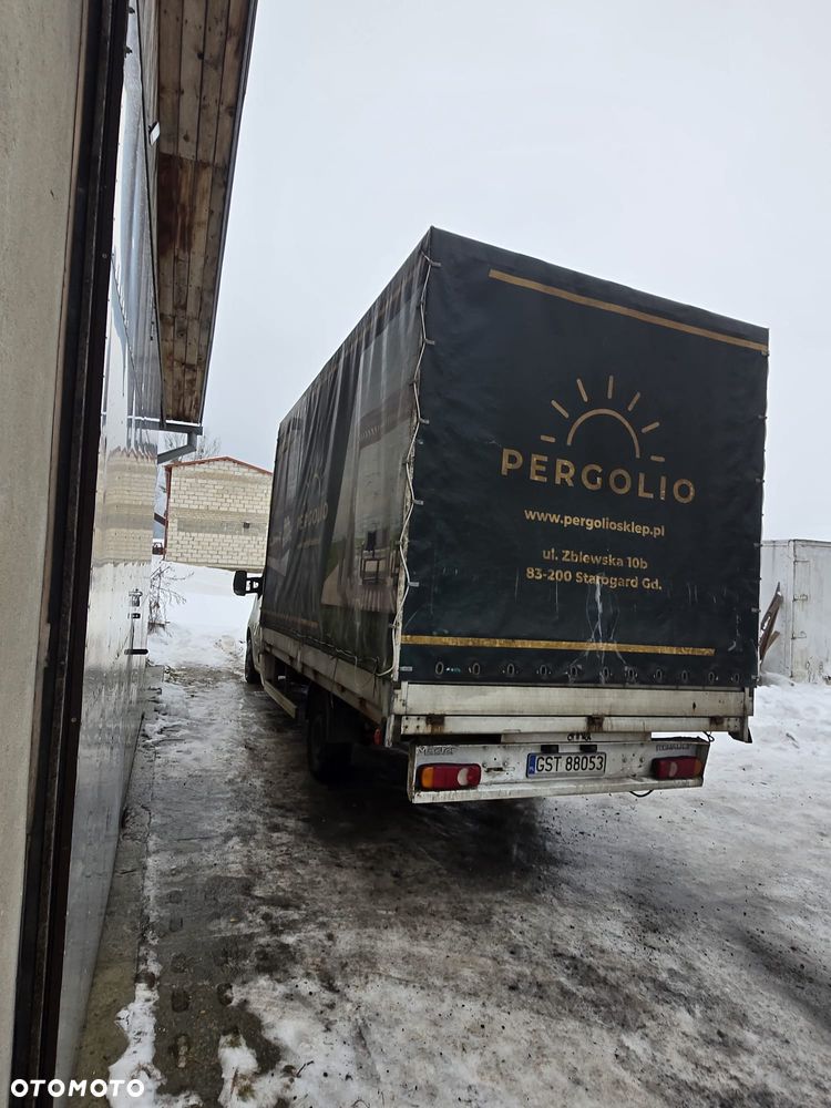 Renault master z kabiną sypialnianą - 6