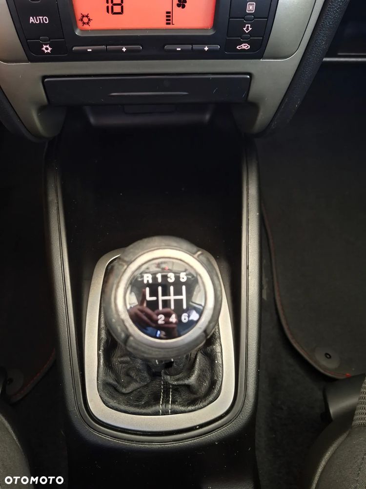Seat Leon 1.8 T Top Sport - 25