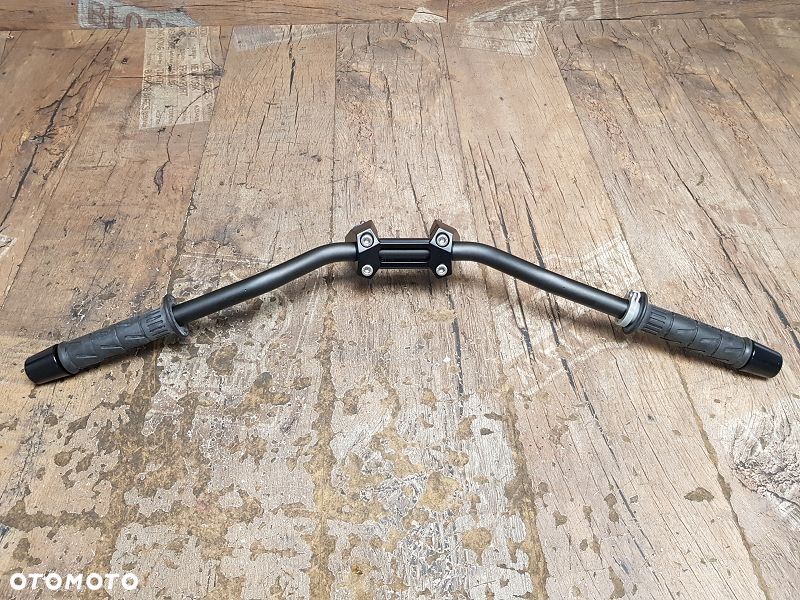 Kierownica motocyklowa mostek manetki naked street - 2