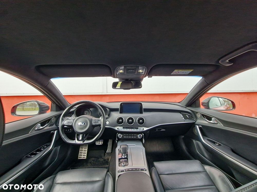 Kia Stinger 2.0 T-GDI GT Line - 11