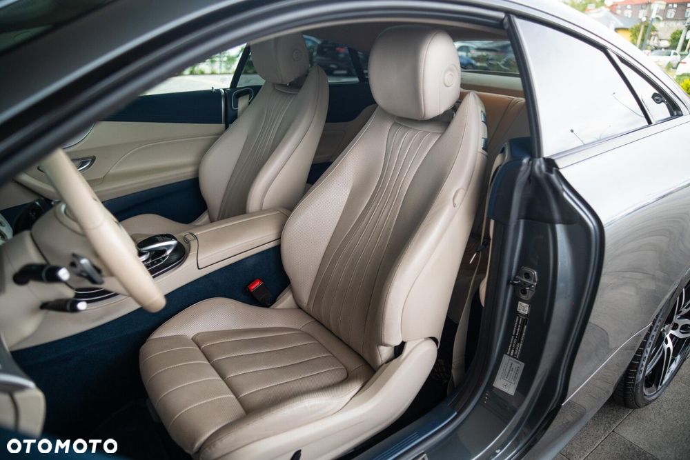 Mercedes-Benz Klasa E 400 Coupe 4-Matic 9G-TRONIC - 24
