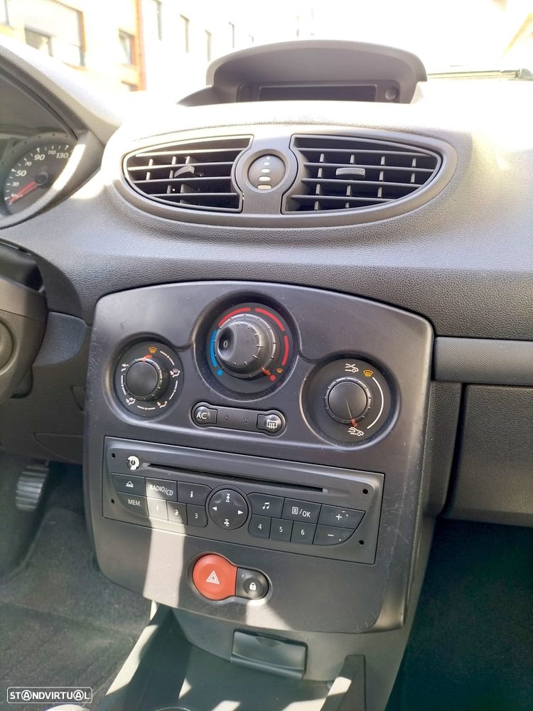 Renault Clio 1.5 dCi Confort - 10