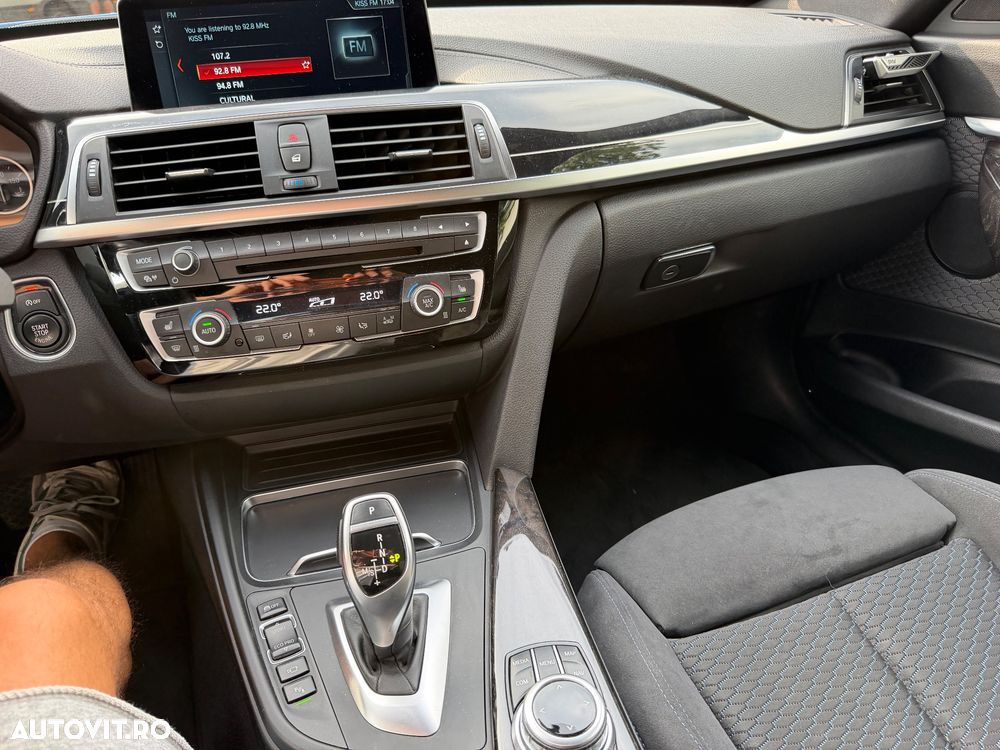 BMW Seria 3 320d Aut. M Sport - 17