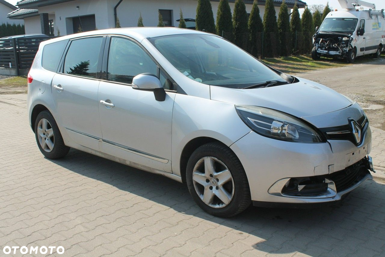 Renault Grand Scenic - 8