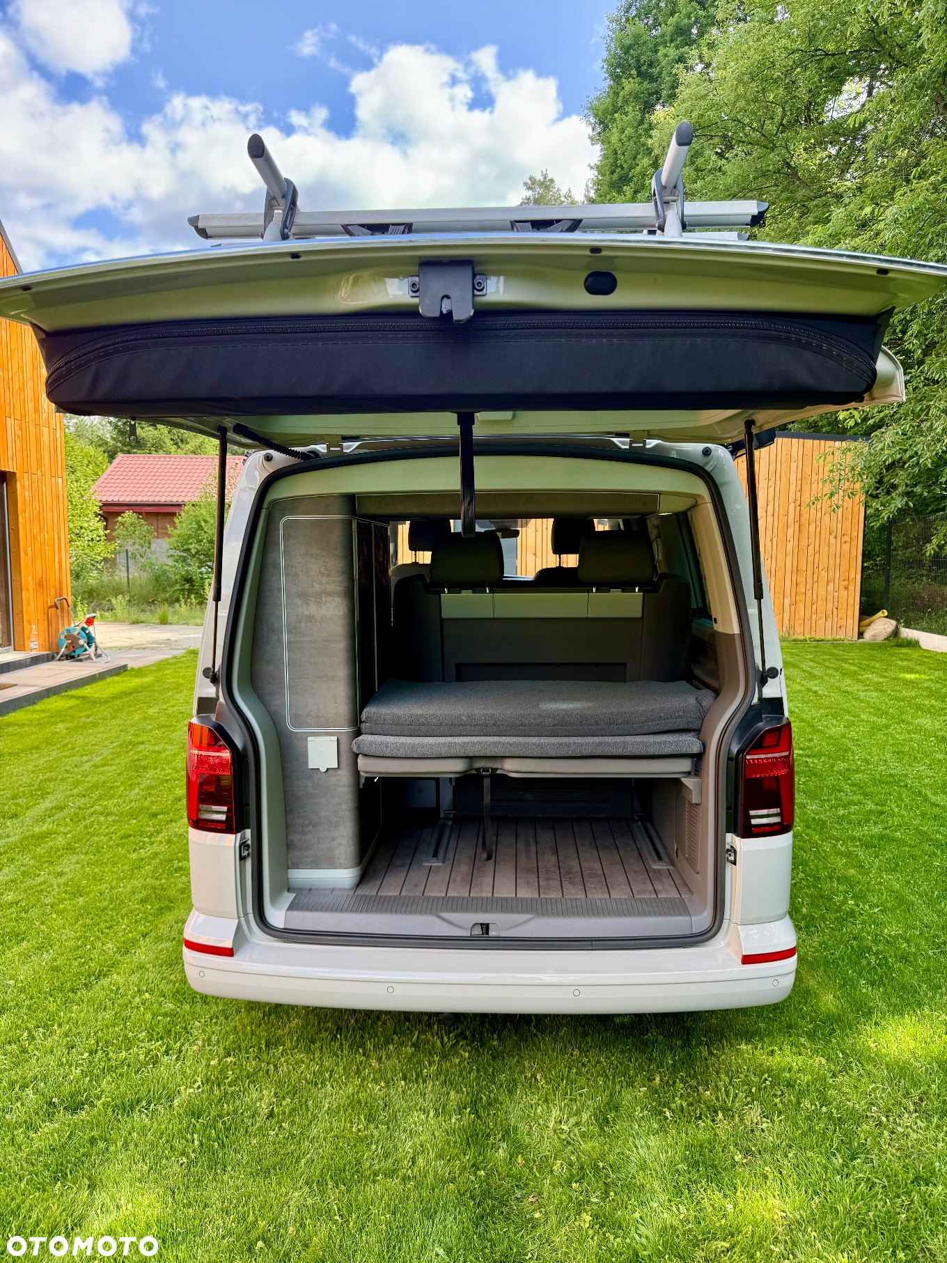 Volkswagen California - 14