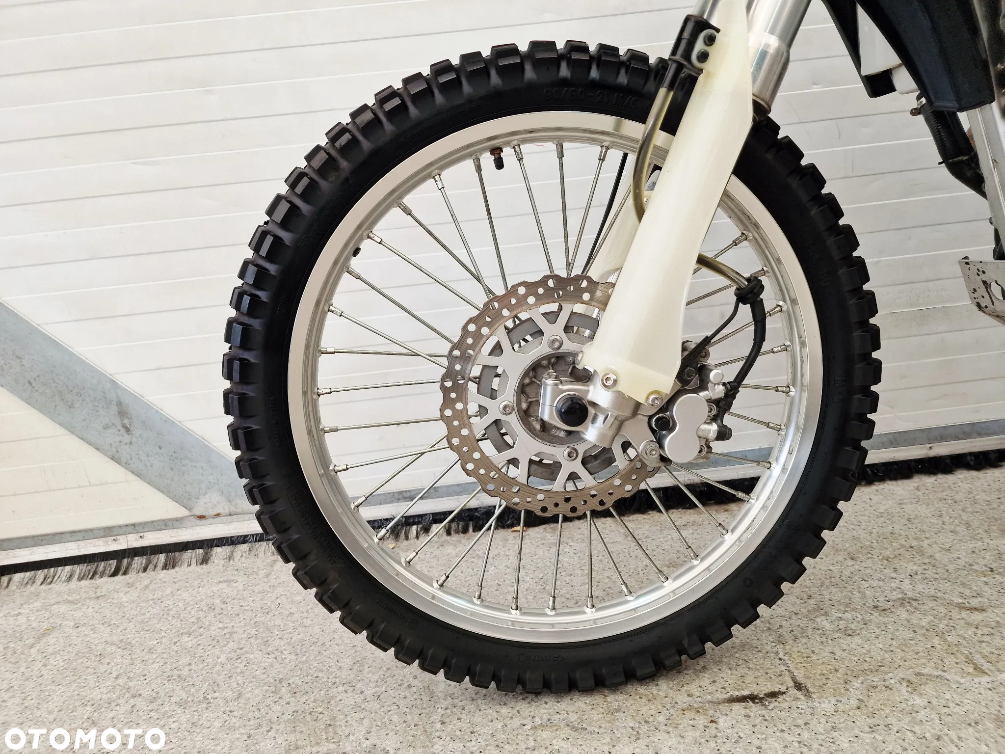 Kawasaki KLX - 12