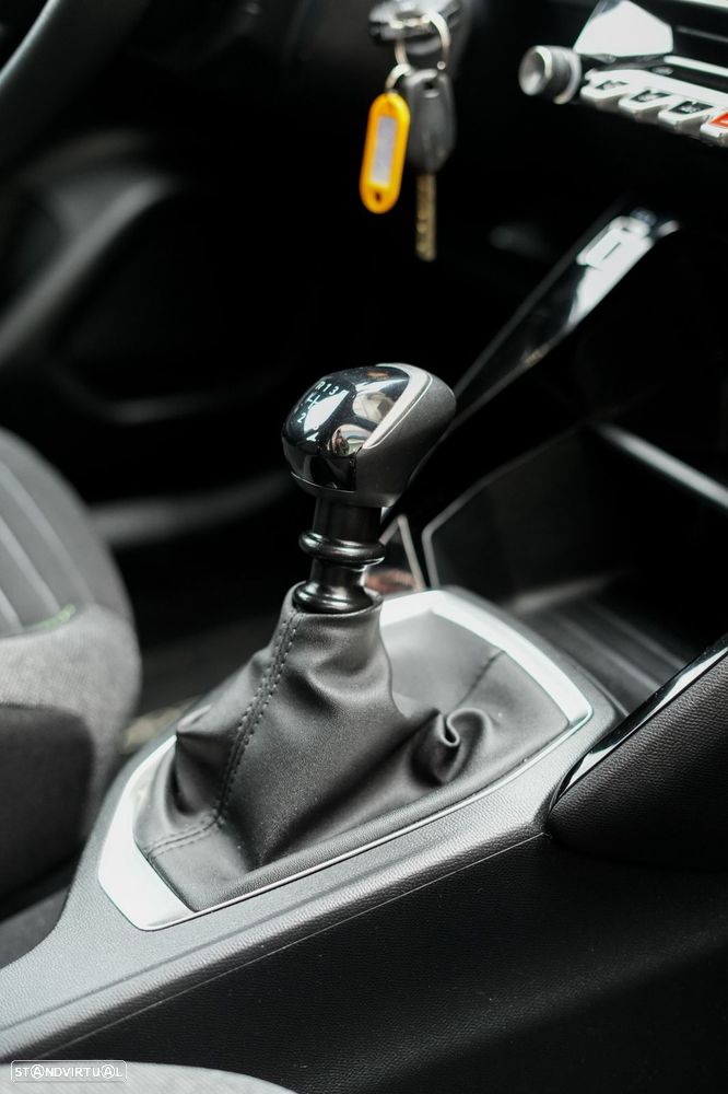 Peugeot 2008 PureTech 100 Active - 8