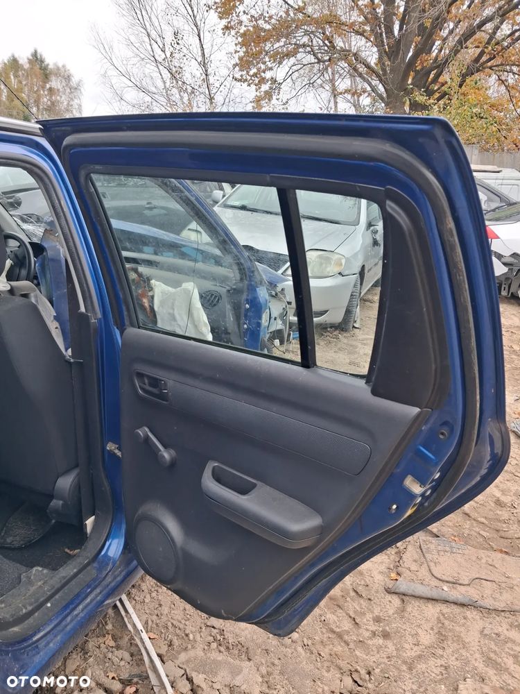 Suzuki Swift drzwi prawy tyl ZCG - 4