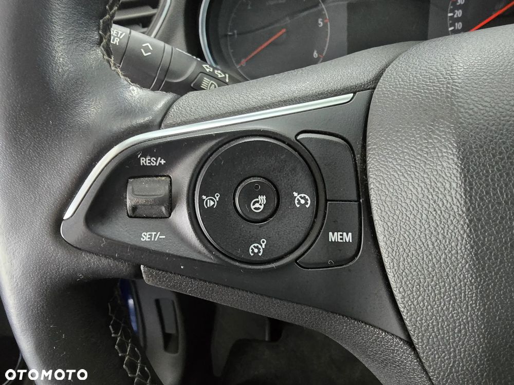 Opel Grandland X 1.5 D Start/Stop Business INNOVATION - 24